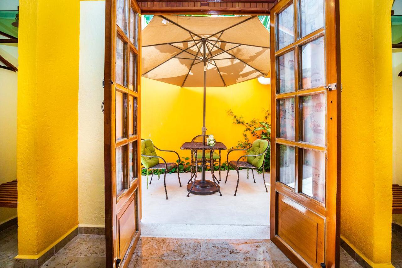 Hotel Casa Mallorca 칸쿤 외부 사진