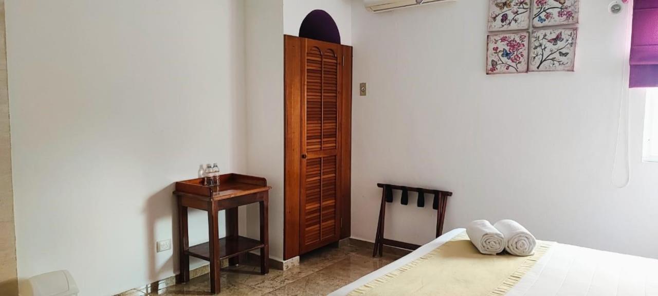 Hotel Casa Mallorca 칸쿤 외부 사진
